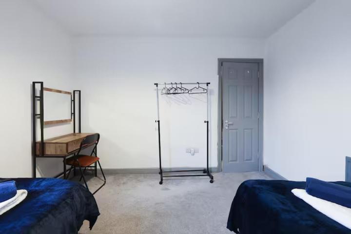 Pet-Friendly 3Br Home, Sleeps 7, 1 Mile From City Centre Leeds (West Yorkshire) Exterior photo